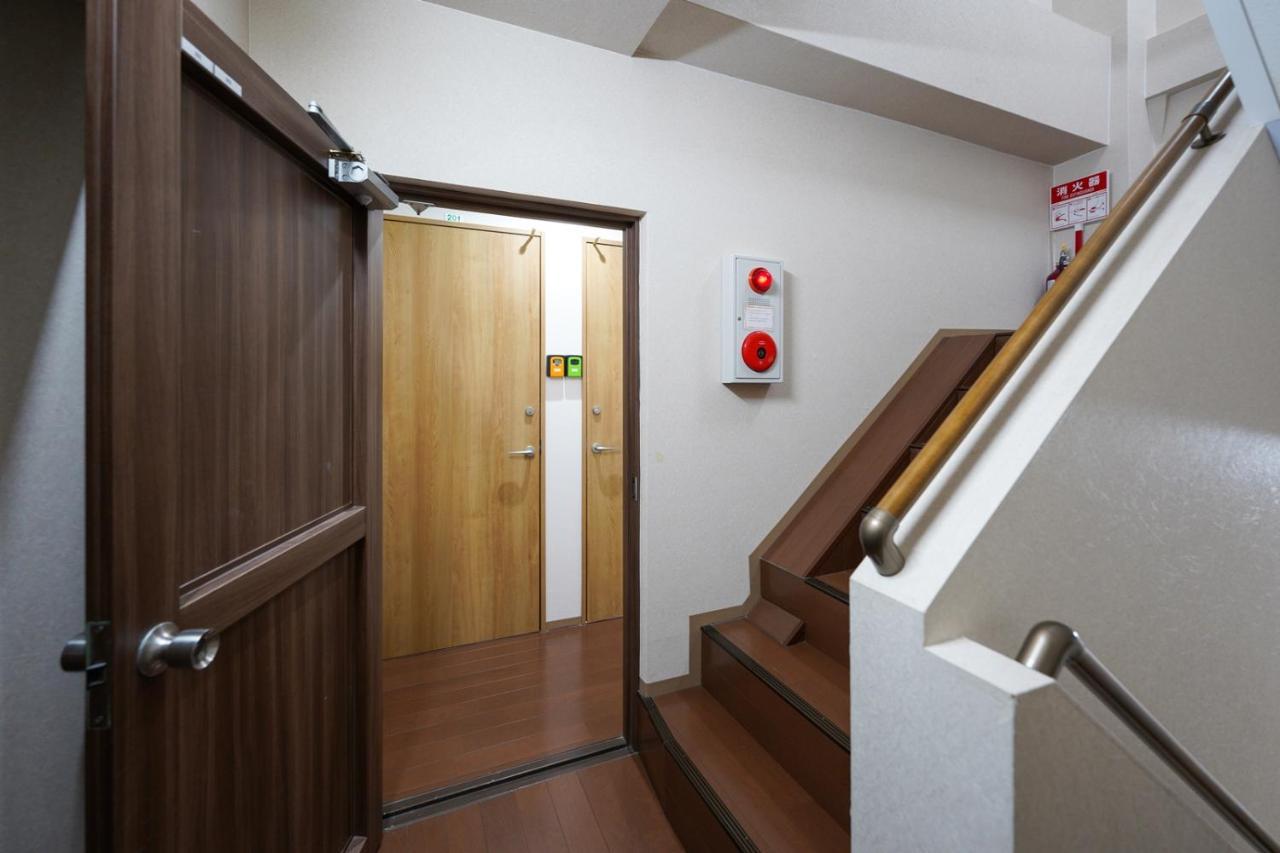 Hotel July Осака Екстериор снимка